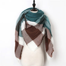 New Fashion Winter Scarf Women Triangle Warm Plaid Scarf Luxury Brand Ladies Cashmere Scarves and Shawls Gift