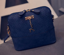 A new spring bag embossed lattice shell bag fashion styling fawn Single Shoulder Bag Messenger Bag female.