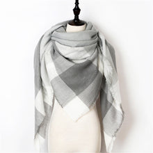 New Fashion Winter Scarf Women Triangle Warm Plaid Scarf Luxury Brand Ladies Cashmere Scarves and Shawls Gift