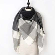 New Fashion Winter Scarf Women Triangle Warm Plaid Scarf Luxury Brand Ladies Cashmere Scarves and Shawls Gift