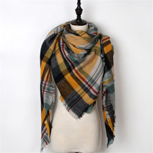New Fashion Winter Scarf Women Triangle Warm Plaid Scarf Luxury Brand Ladies Cashmere Scarves and Shawls Gift
