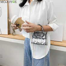 Fashion Snake Skin Women Shoulder Handbag Totes PU Mini Chain Crossbody Bags Popular Simple Female Daily Bag