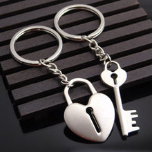 Fashion Heart Key Ring Silver Color Lovers Love Key Chain Valentine's Day gift 1 Pair Couple I Love You Letter Keychain