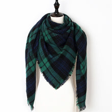 New Fashion Winter Scarf Women Triangle Warm Plaid Scarf Luxury Brand Ladies Cashmere Scarves and Shawls Gift